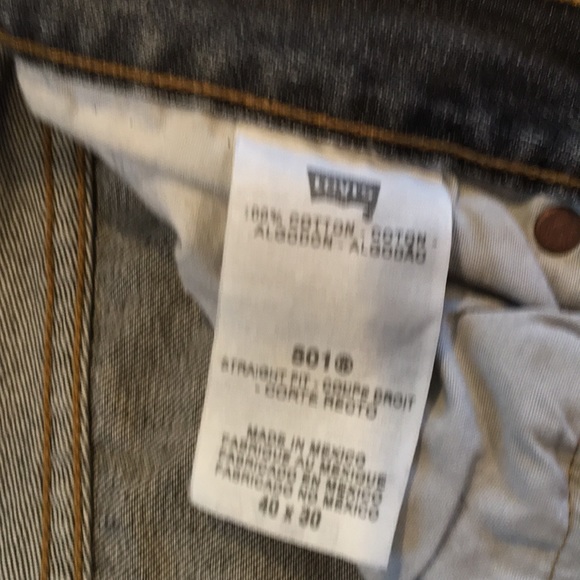 Levi’s 501 straight leg button fly fit jeans - Picture 7 of 12